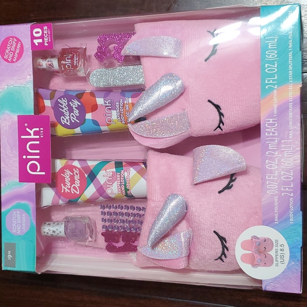 NWT Unicorn Bath Set